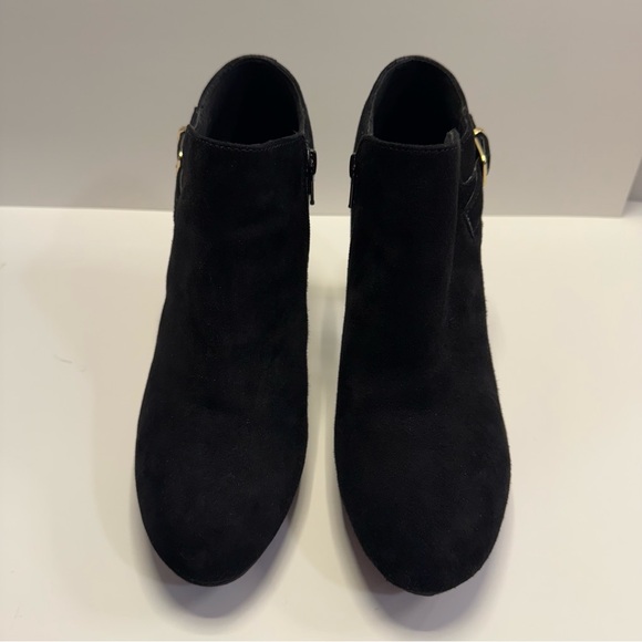 Clarks Brier Milan Black Suede Heeled Ankle Booties Women’s 9M - Picture 4 of 12